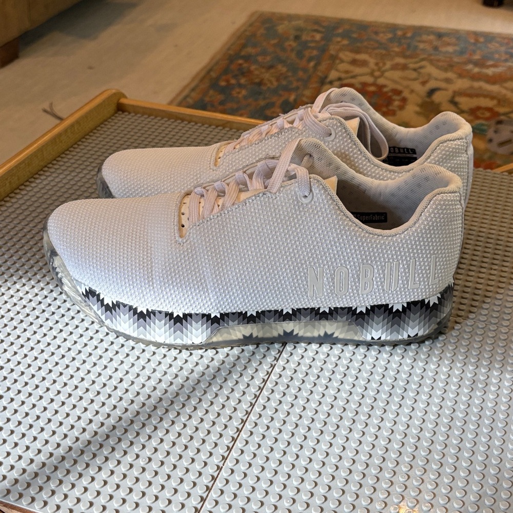 NOBULL White and Gray Patterned Sneakers